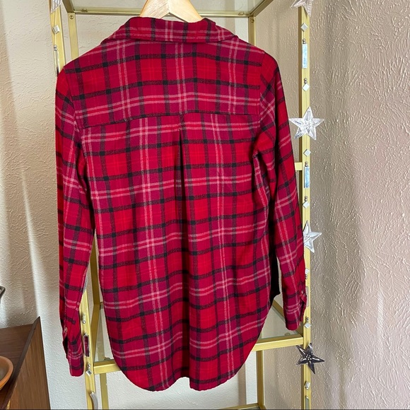 Ahh- mazingly Soft Boyfriend Fit Flannel in Classic Red - Picture 5 of 5